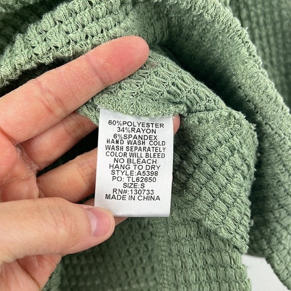 Umgee Green Waffleknit Boxy Cuff Sleeve Boho Oversize Top Womens Size S - Picture 7 of 7